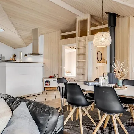Yngve - 3-5km From The Sea By Interhome Casa vacanze